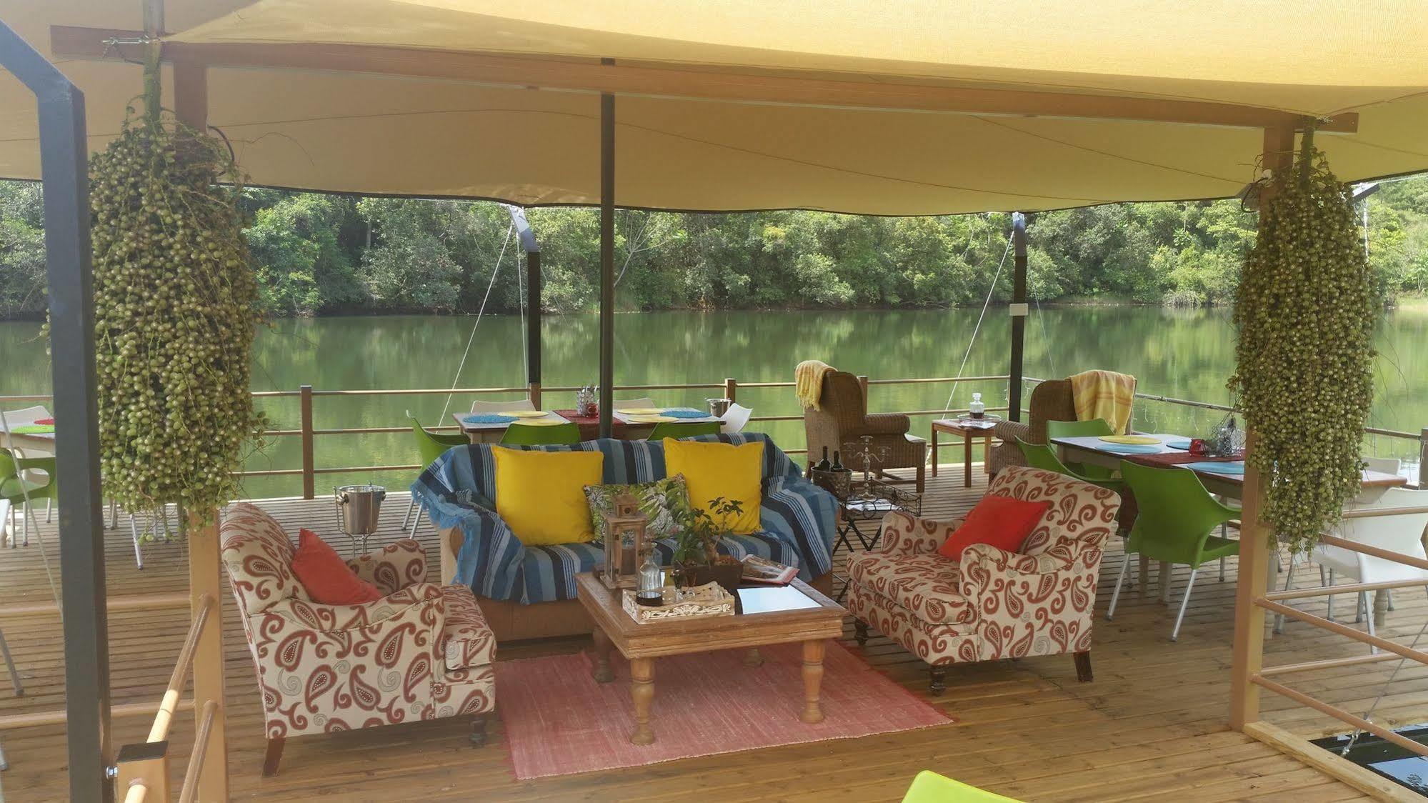 Bambuu Lakeside Lodge Hazyview Exteriör bild